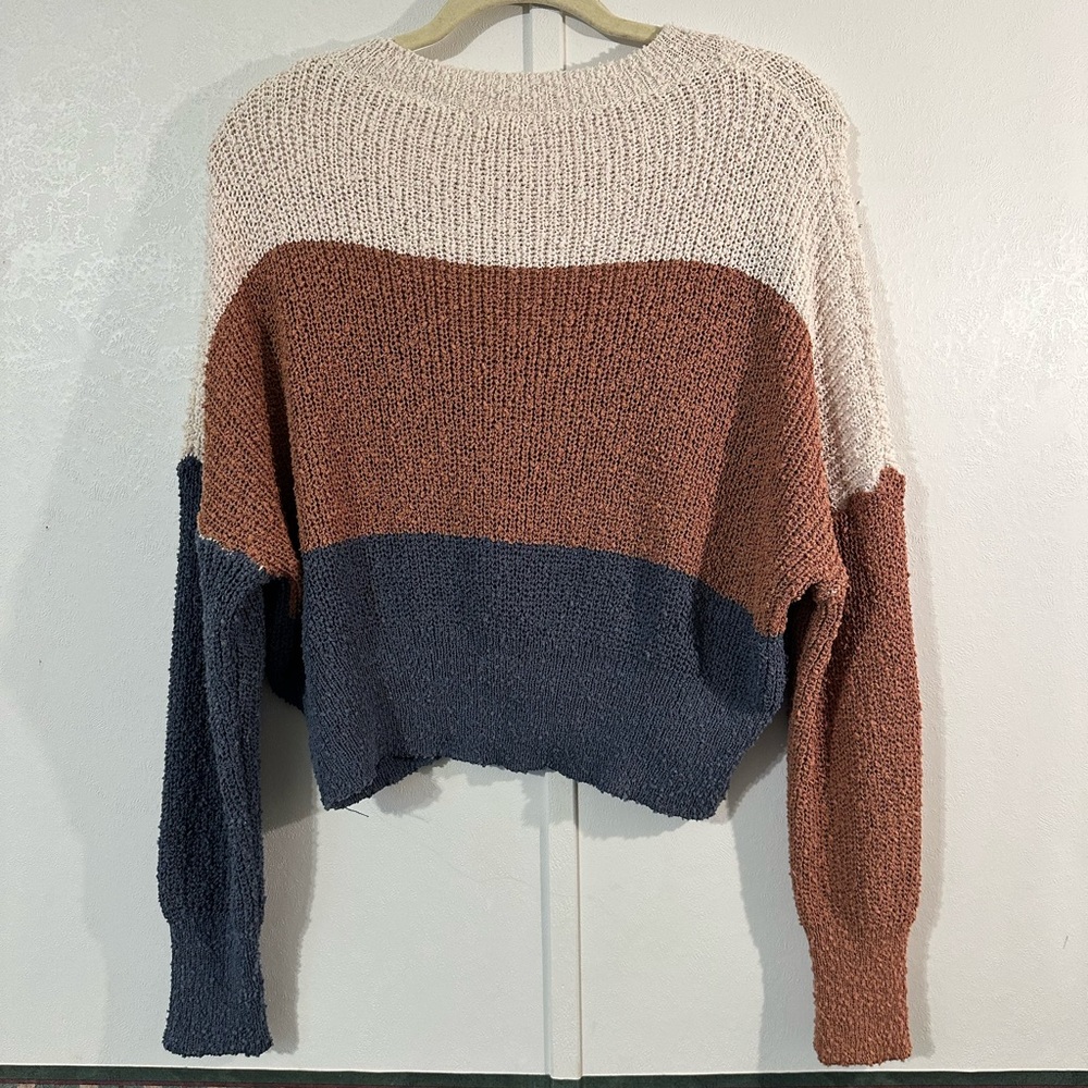 Medium Crop Sweater